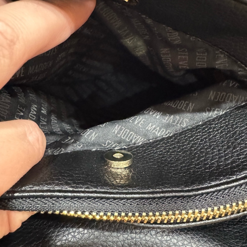 Steve Madden black handbag with textured fabric - Picture 10 of 14
